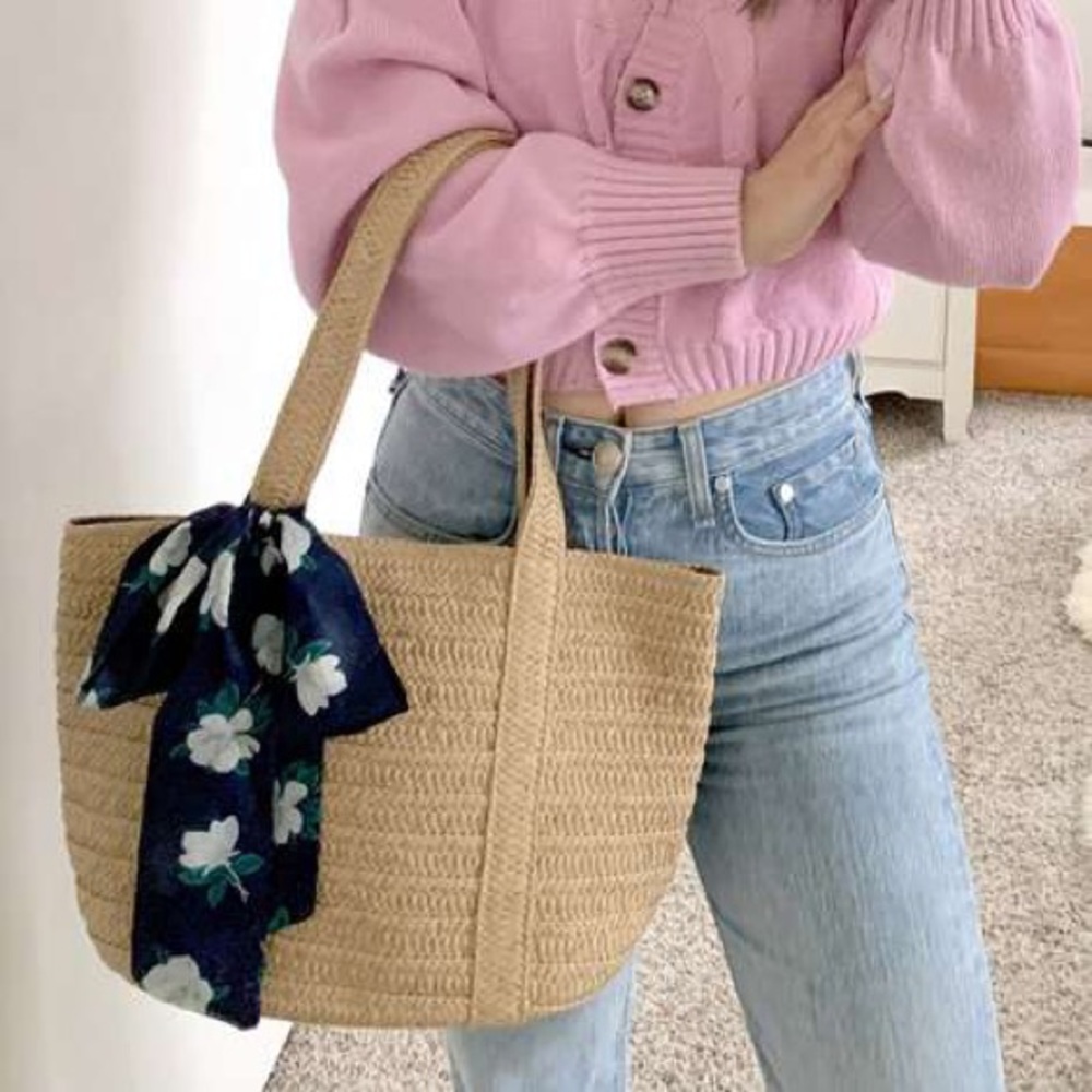 Reese Witherspoon NWT Draper James Everyday Straw Tote Bag W/ Blue Floral Scarf